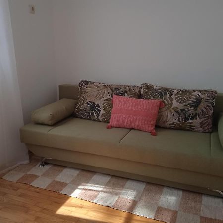 Apartment Mimi Opric エクステリア 写真
