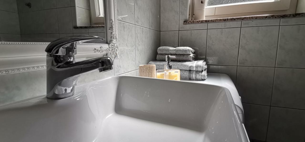Apartment Mimi Opric エクステリア 写真