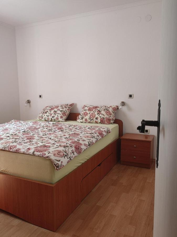 Apartment Mimi Opric エクステリア 写真