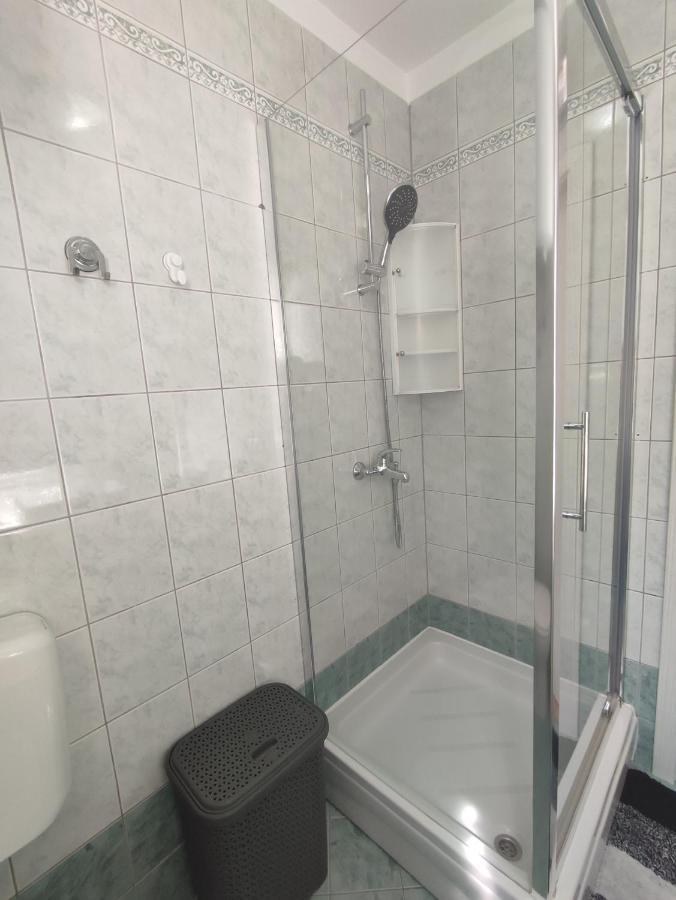 Apartment Mimi Opric エクステリア 写真